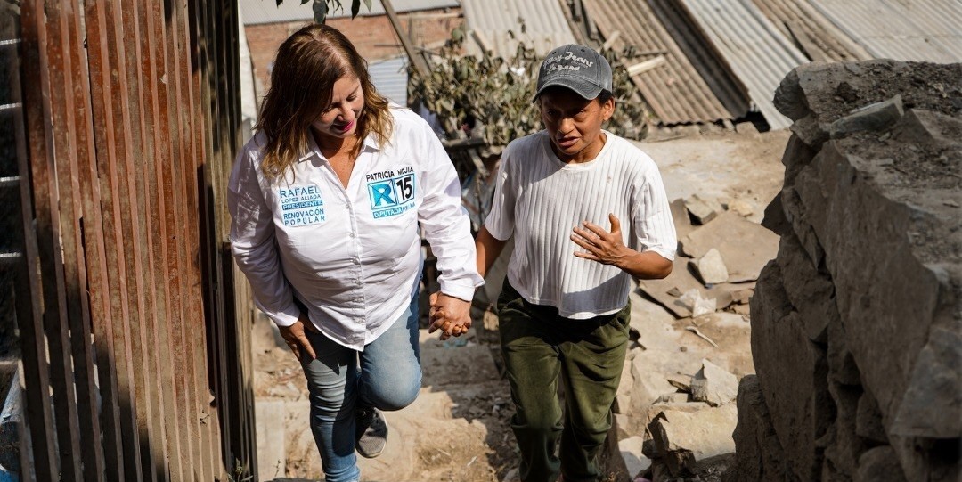 Patricia Mejía caminando
